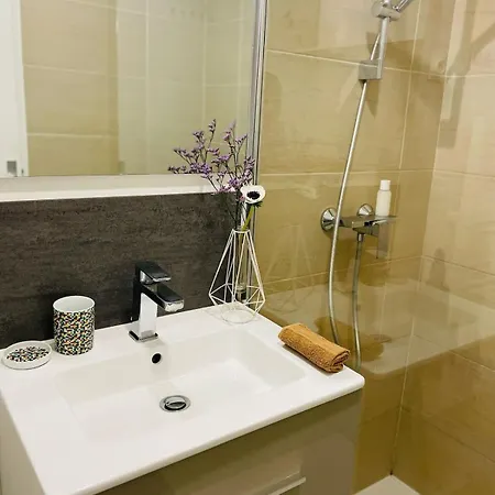 Cosy Avec Clim A 10 Min De La 아파트 *